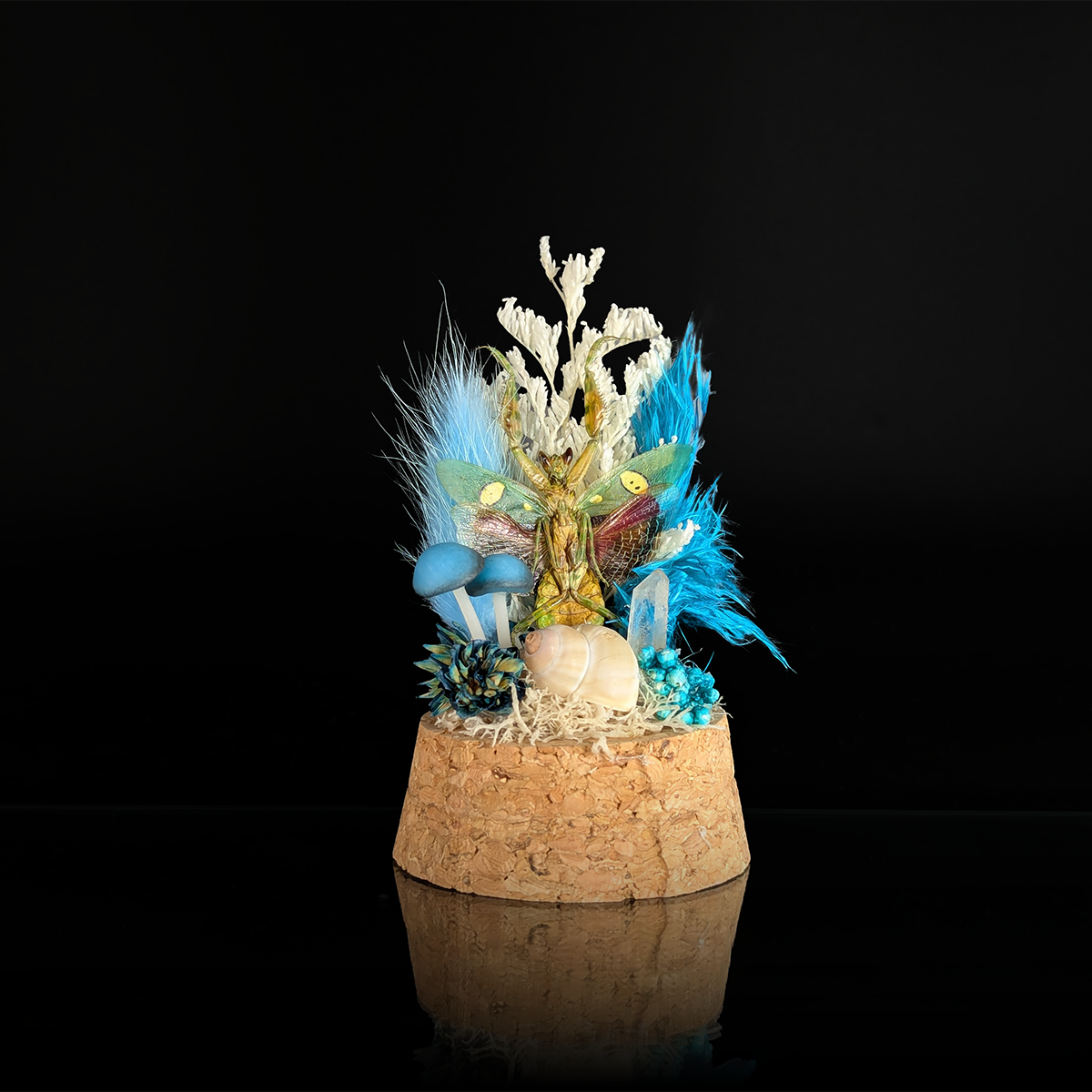 Flower Mantis in Blue